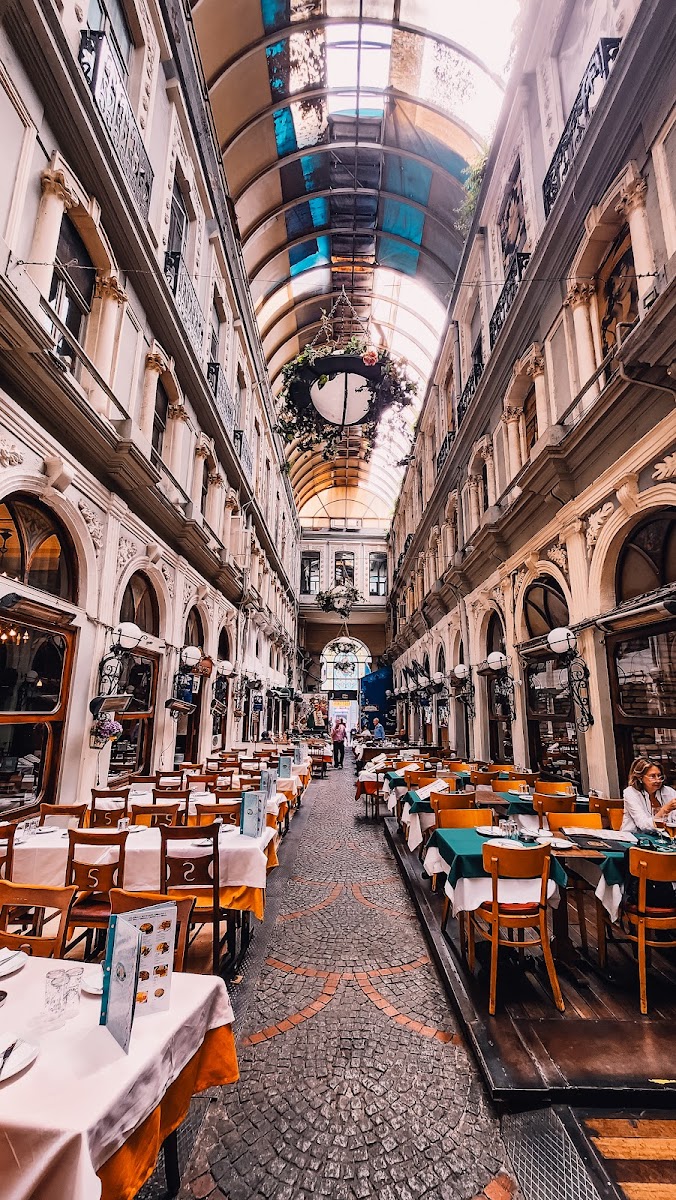 Çiçek Pasajı (Flower Passage)
