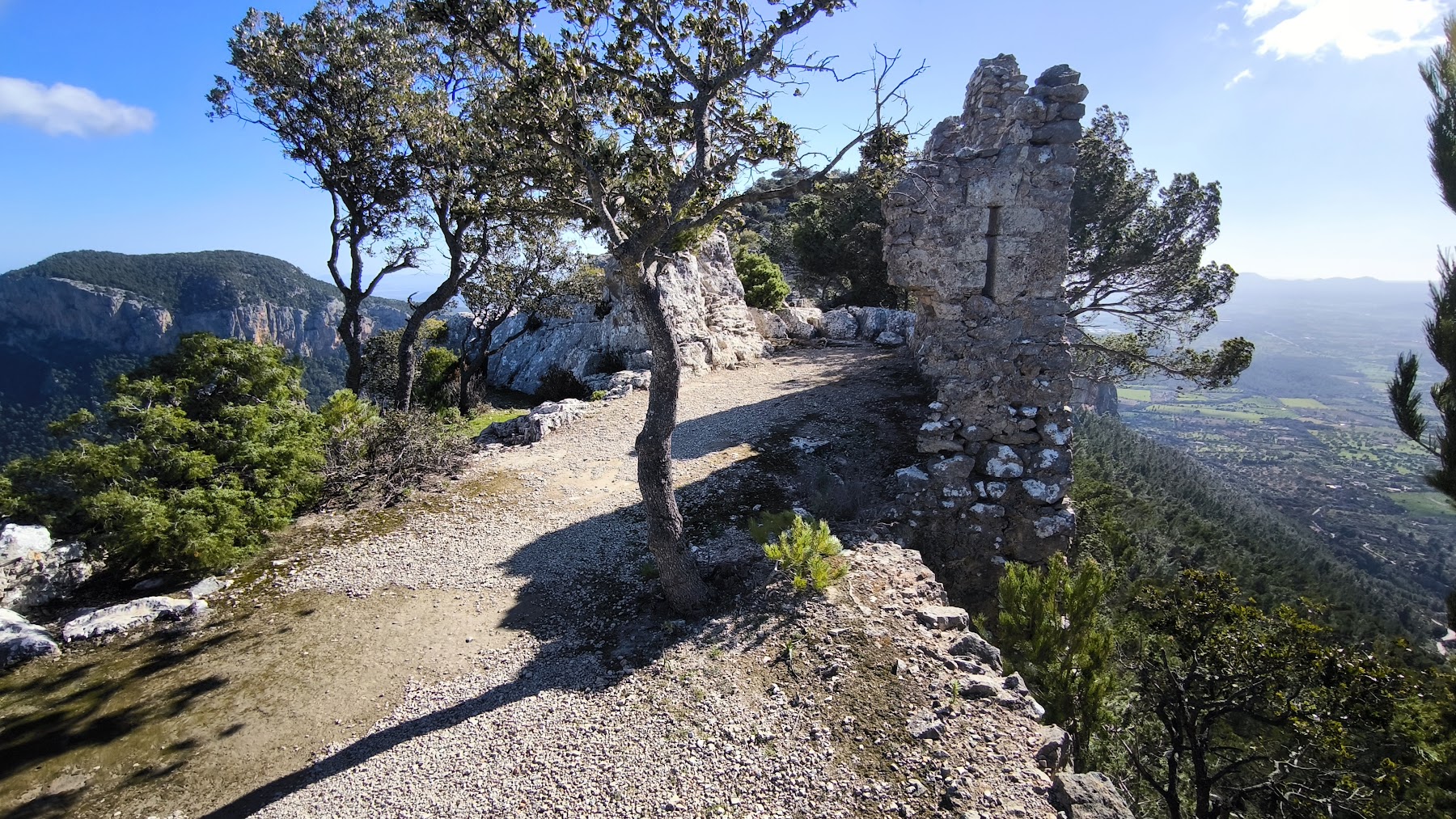 Alaró Village Exploration
