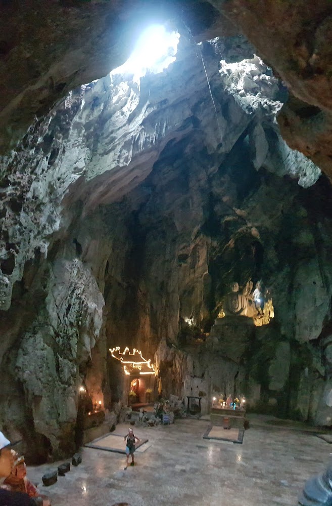 Am Phu Cave