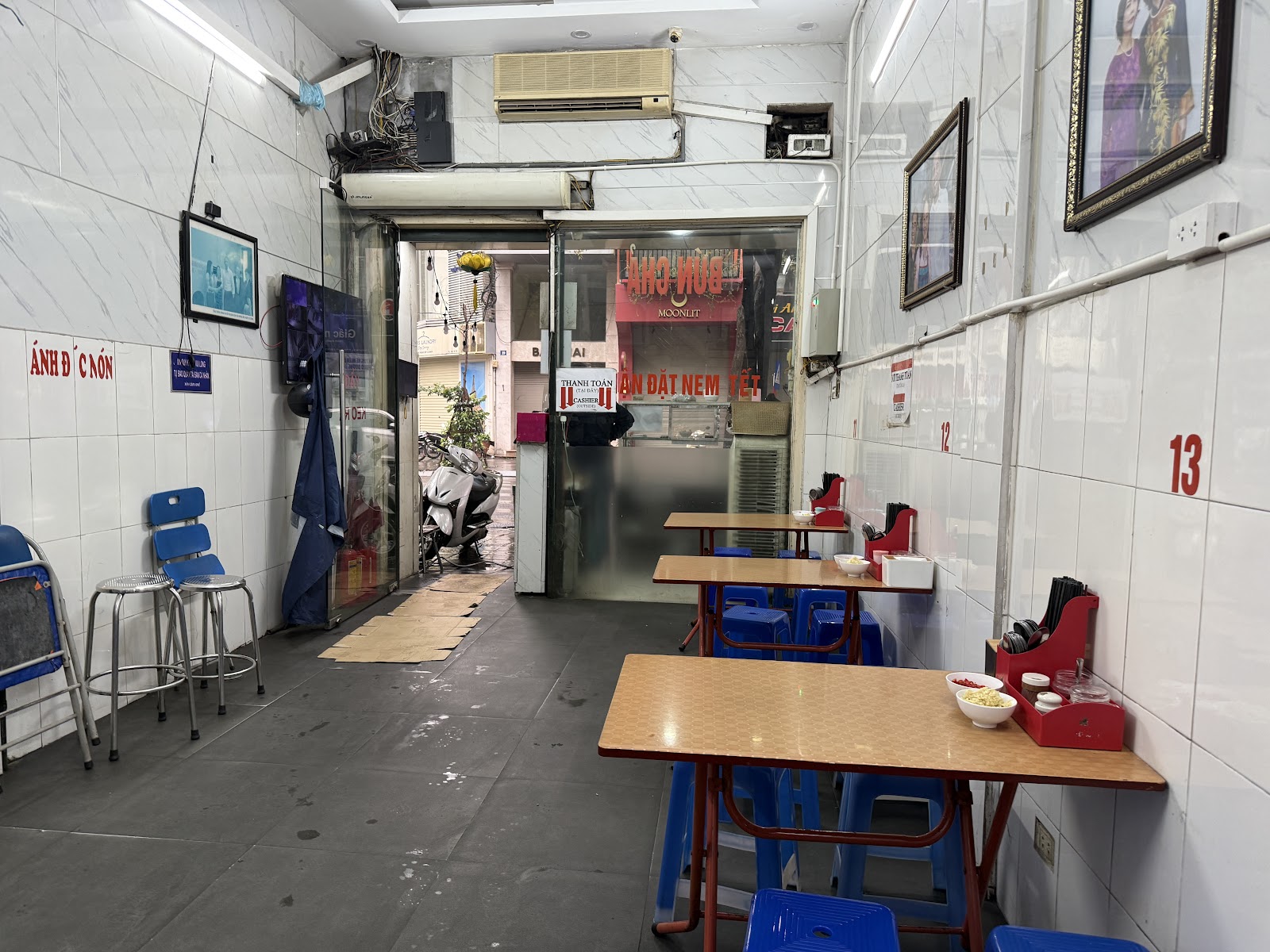 Bún chả Hương Liên
