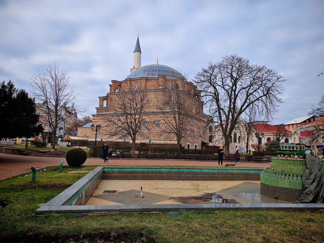 Banya Bashi Mosque