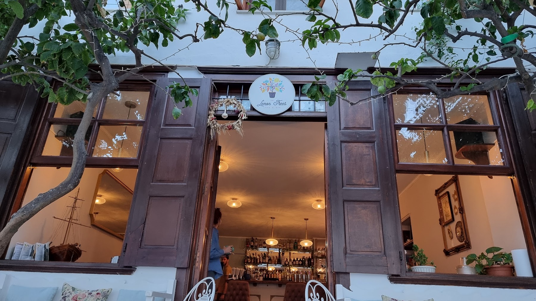 The Lemon Trees Hydra