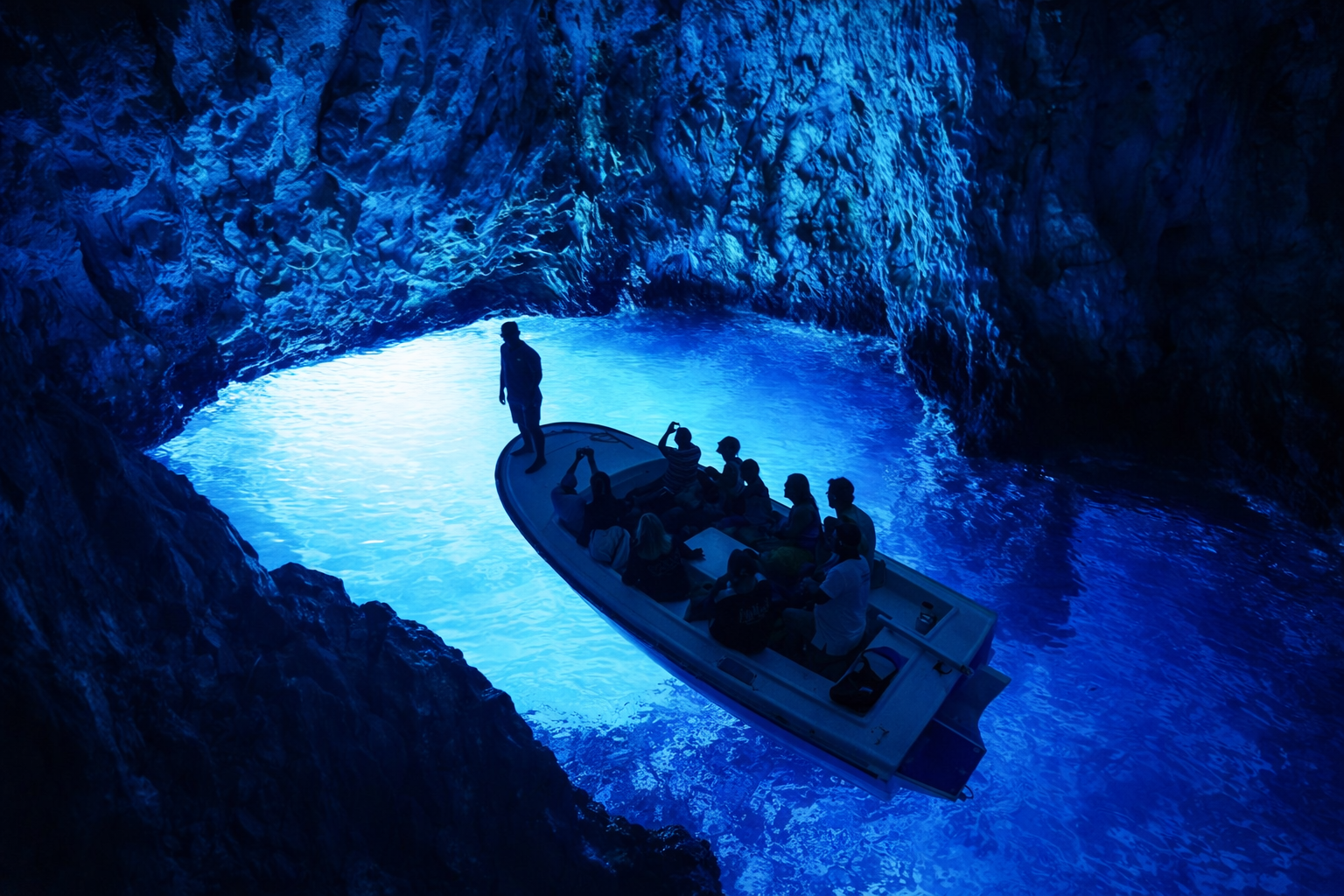 Boat Trip to St. Nicholas Island (Hawaii)