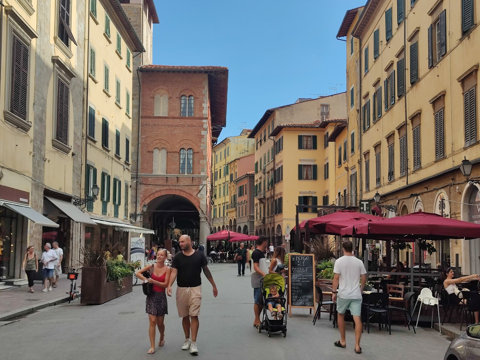Borgo Stretto