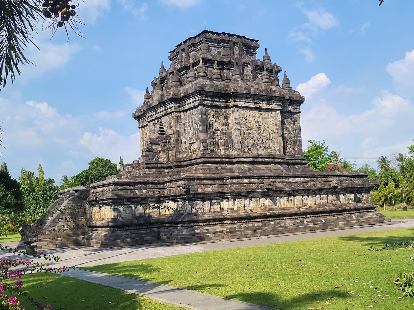 Candi Mendut