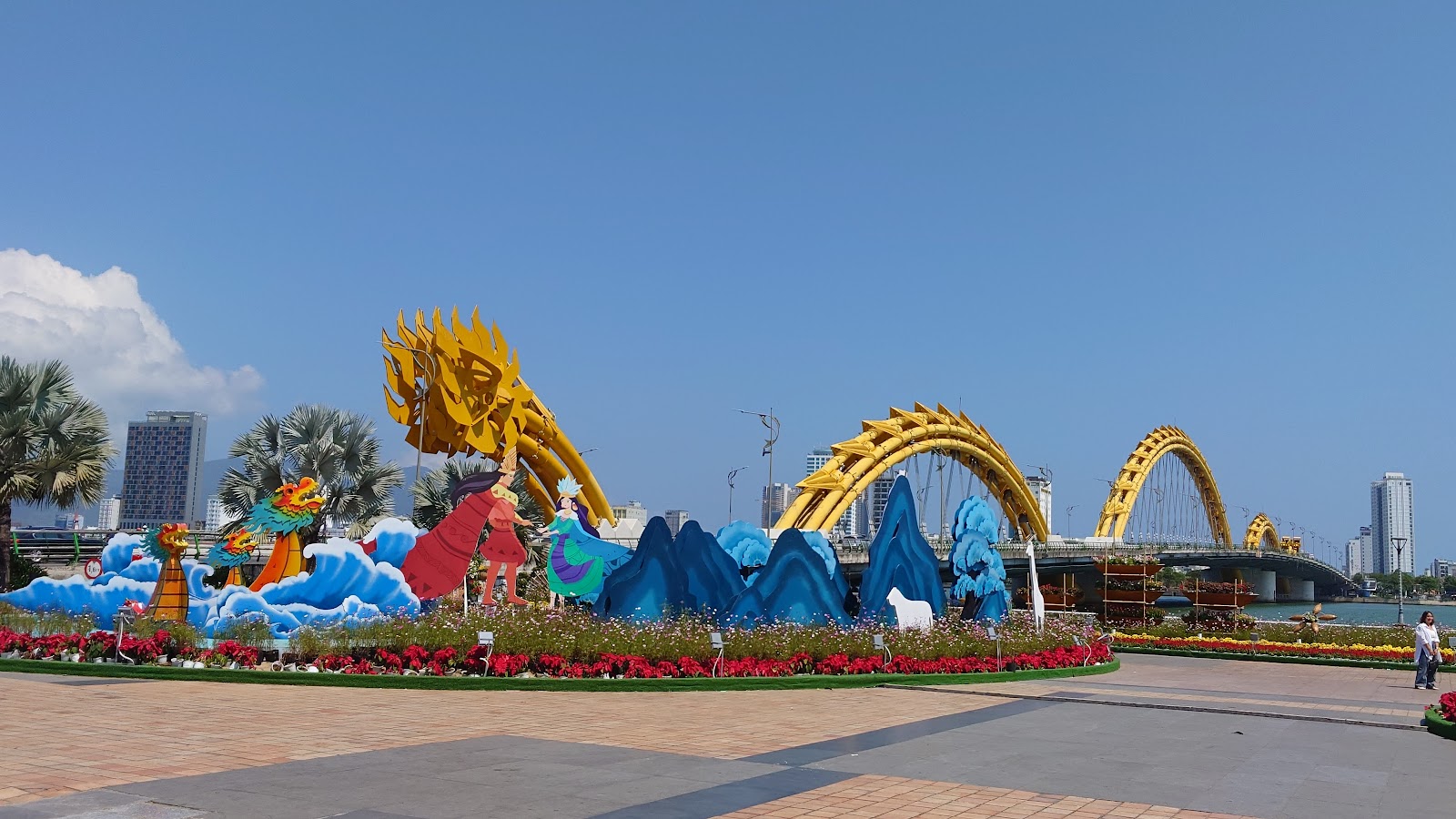 Cau Rong Park
