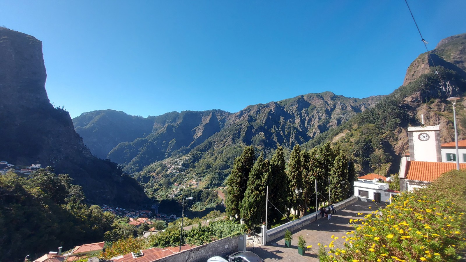 Curral das Freiras (Nun's Valley)