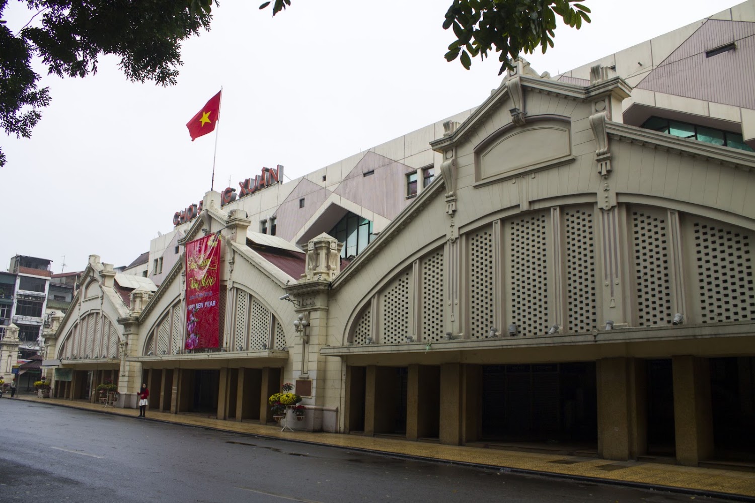 Dong Xuan Market