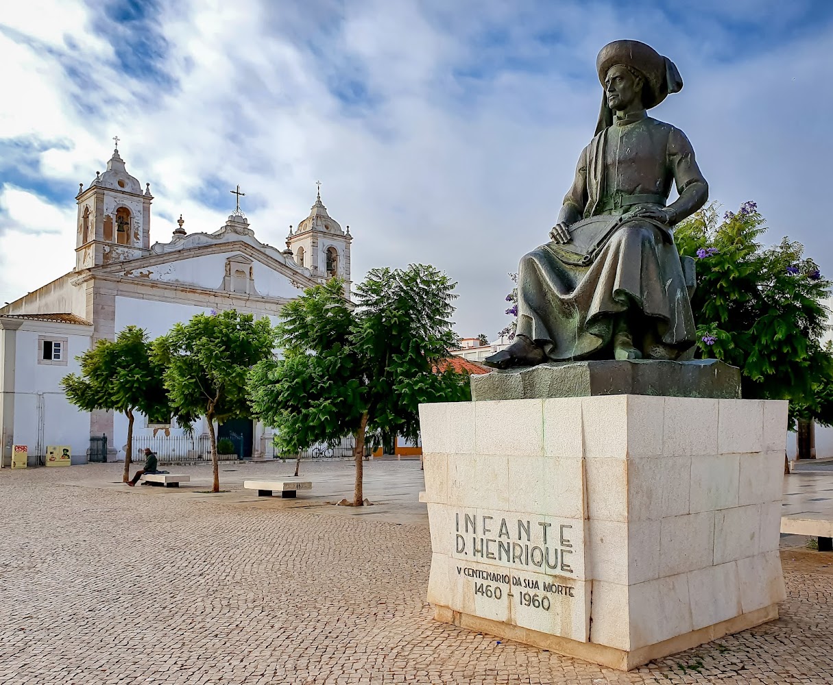 Estátua do Infante Dom Henrique