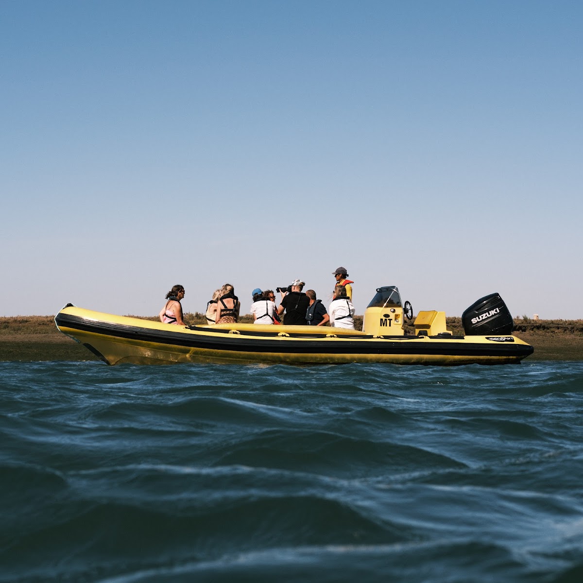 Ferry to Ilha Deserta