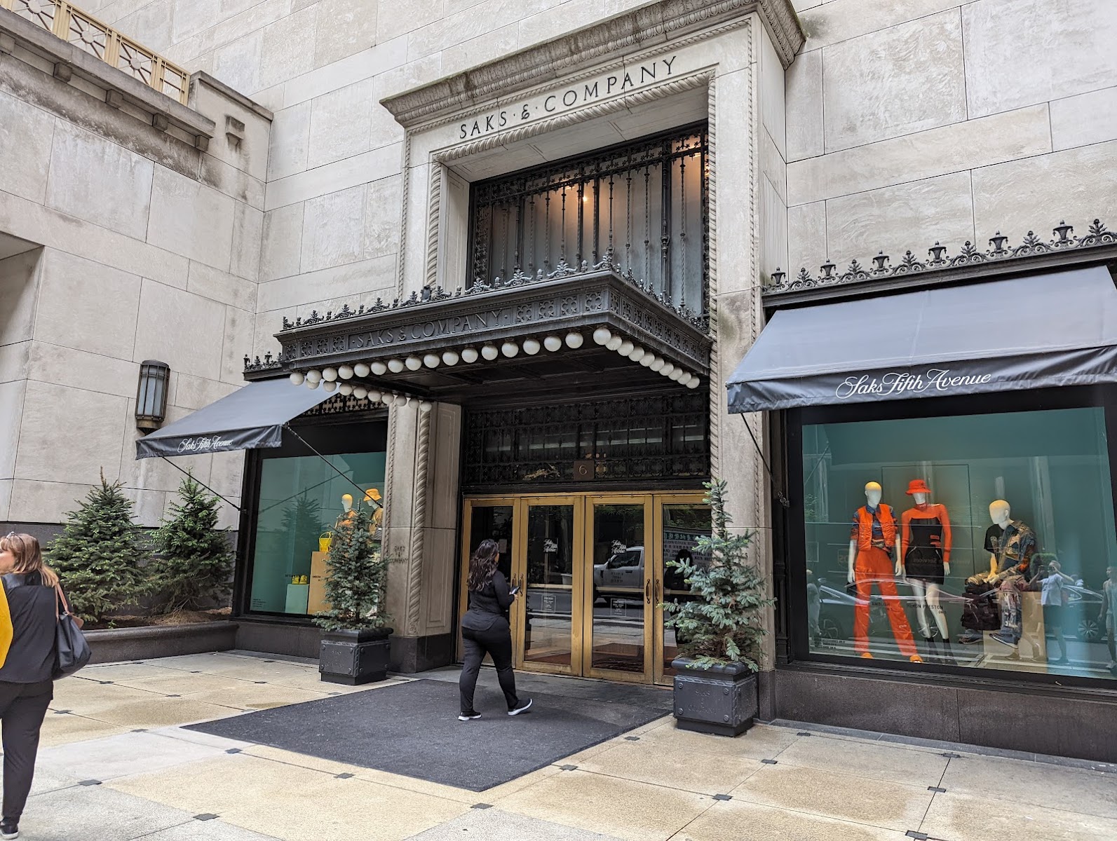 Fifth Avenue Shopping