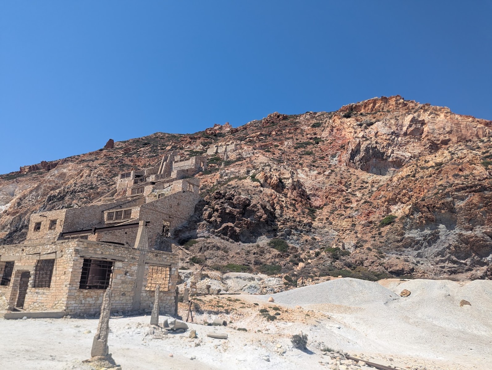 Fytres (The Old Sulfur Mines)