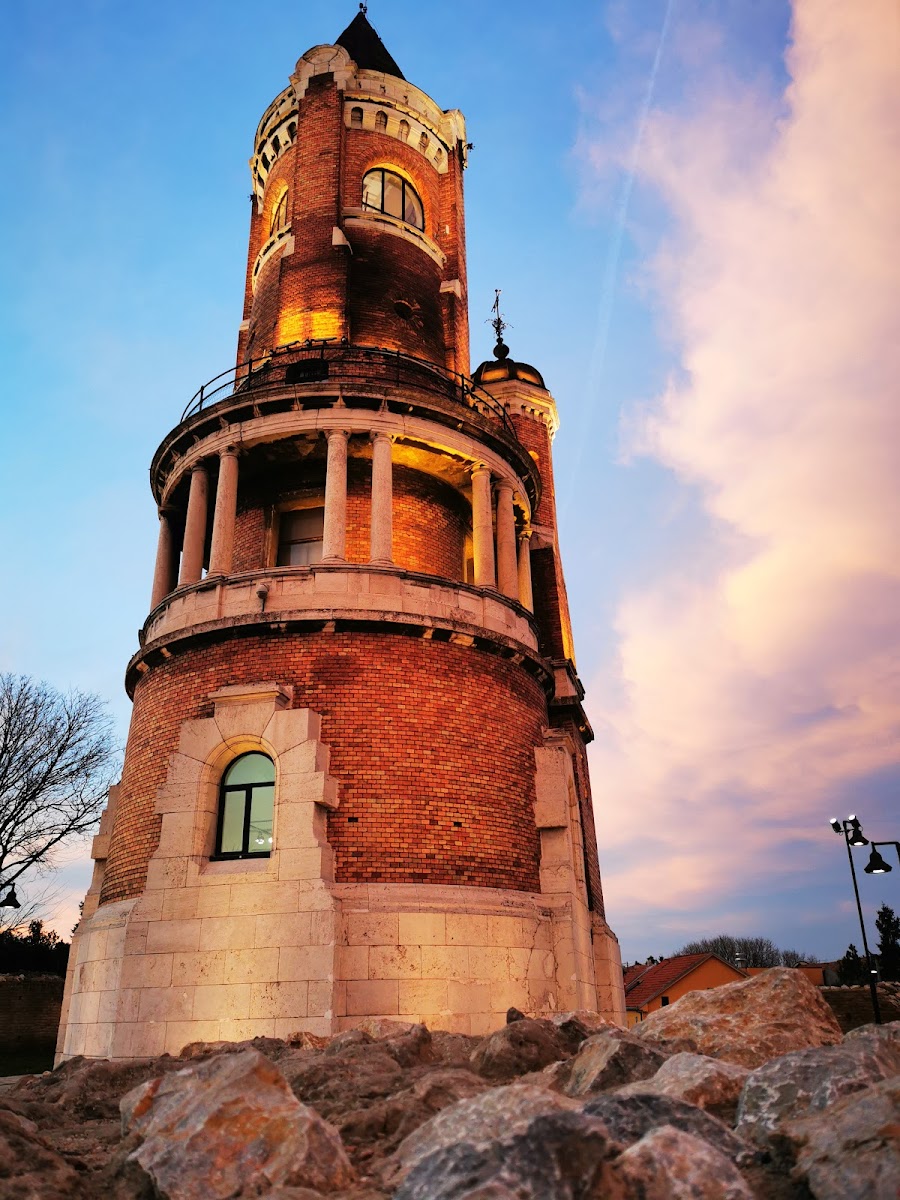 Gardoš Tower