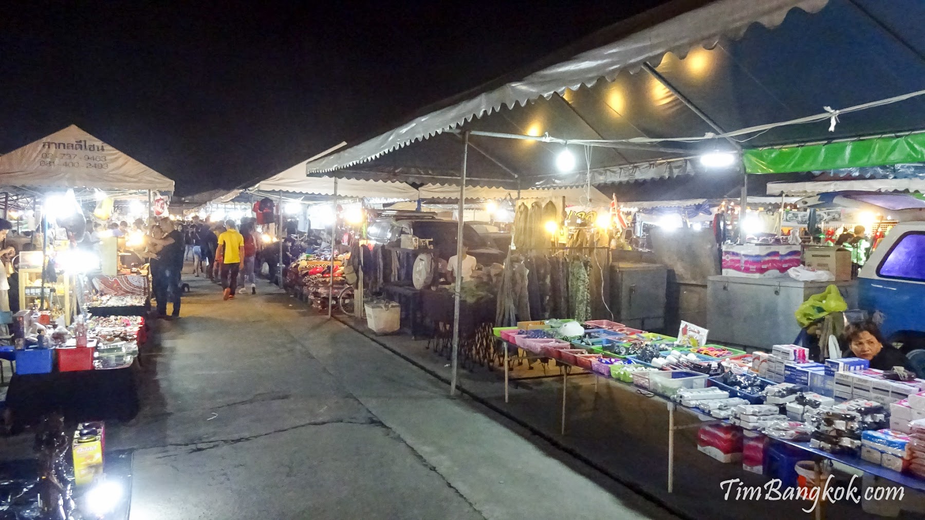 Train Night Market Srinagarindra