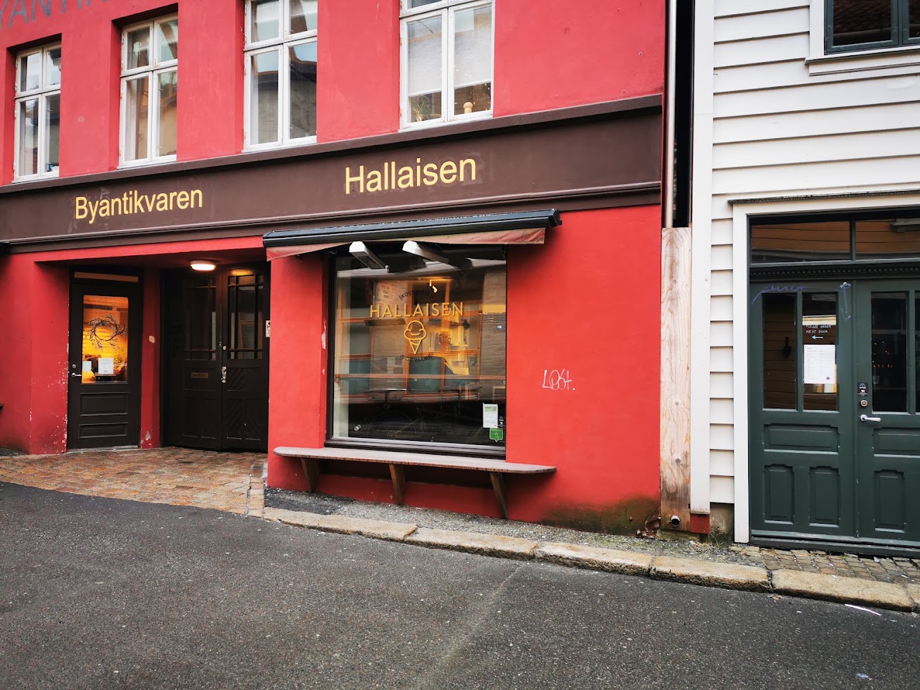 Hallaisen Ice Cream & Desserts