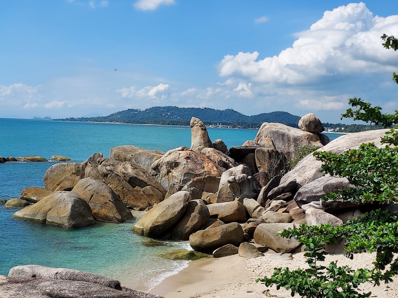 Hin Ta Hin Yai Rocks