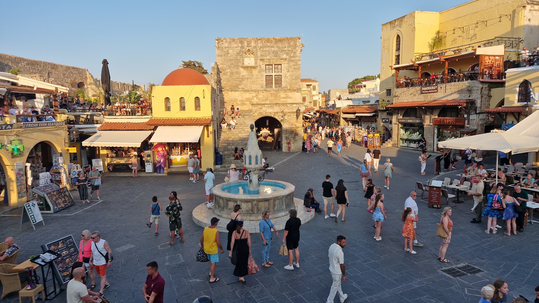 Hippocrates Square (Plateia Ippokratous)