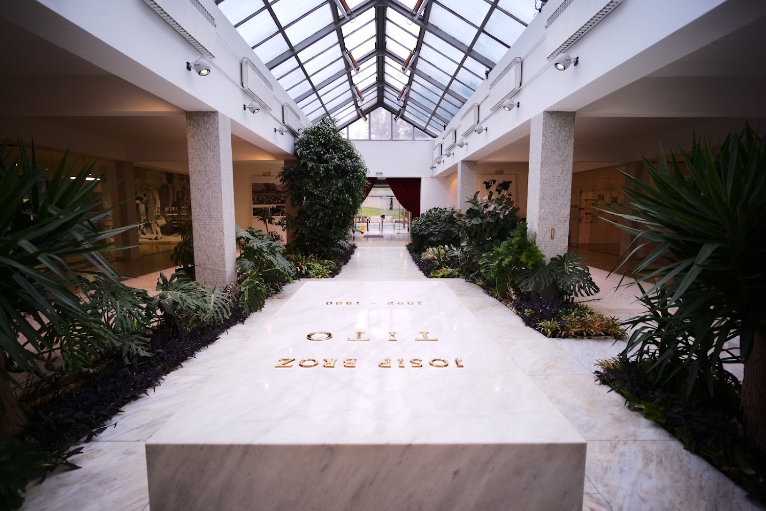 House of Flowers