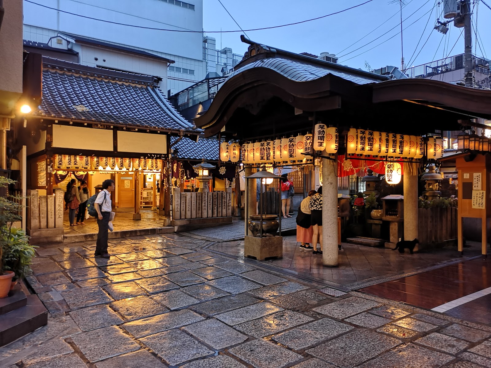 Hozenji Temple