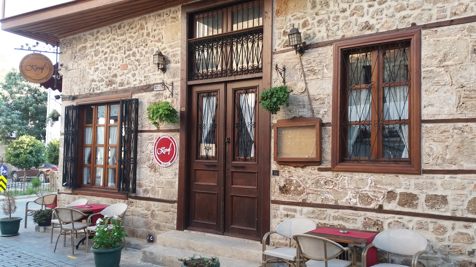 Karaf Restaurant