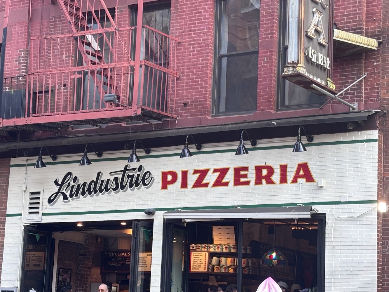 L’industrie Pizzeria - Little Italy