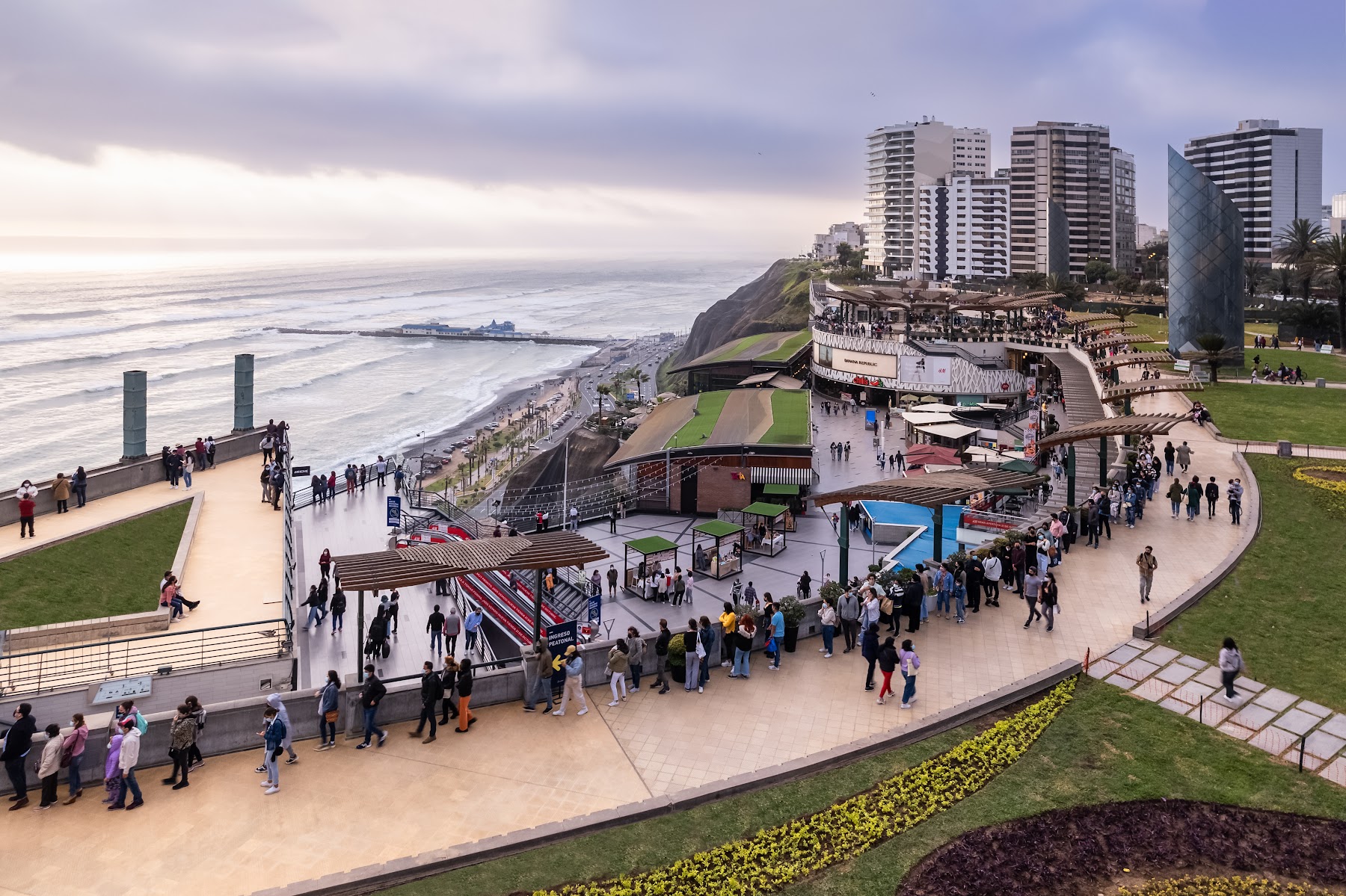 Larcomar Ocean Viewpoint