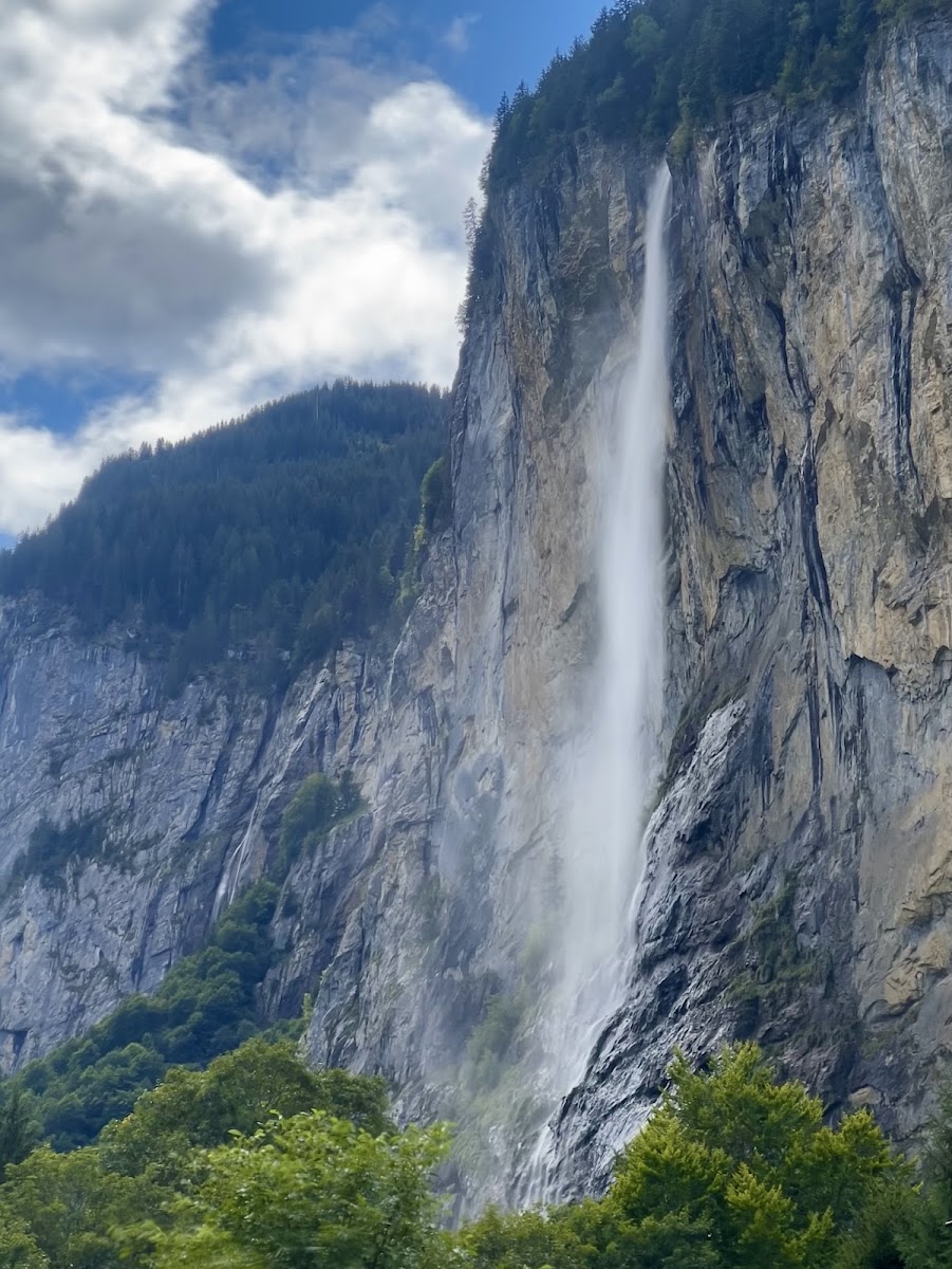 Lauterbrunnen Valley Walk