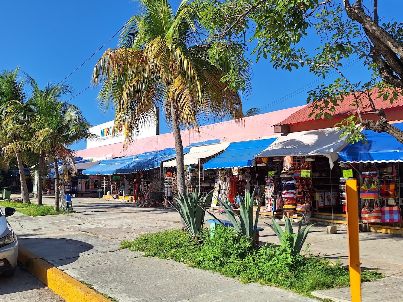 Mercado 28