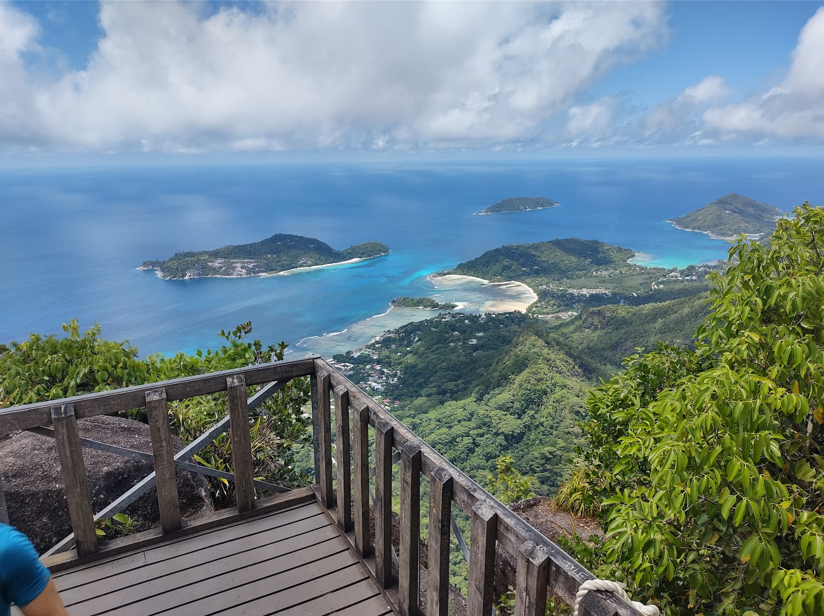 Morne Seychellois Peak (Viewpoint)