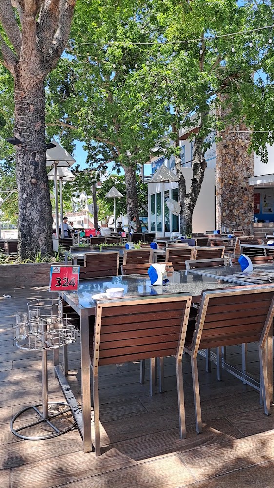 Mum Aroi Restaurant Naklua