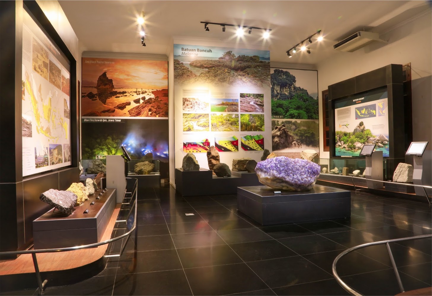 Museum Geologi Bandung