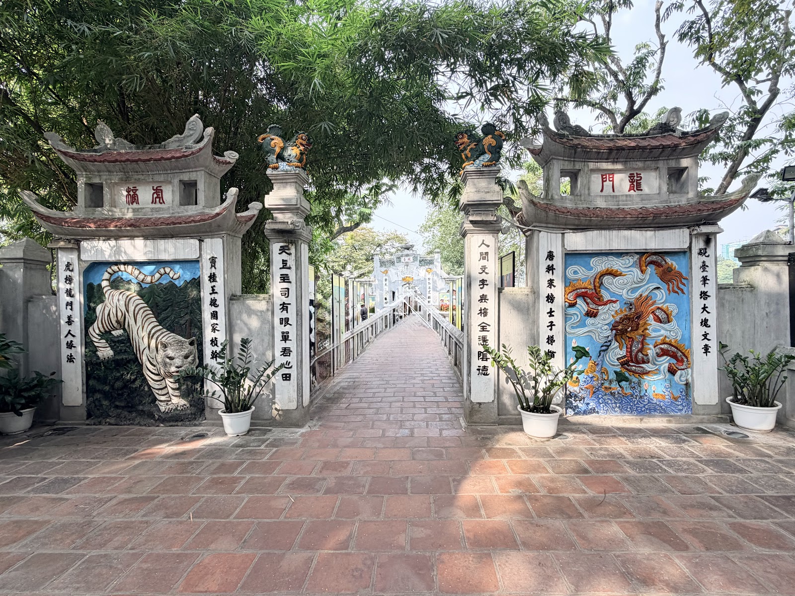 Ngoc Son Temple