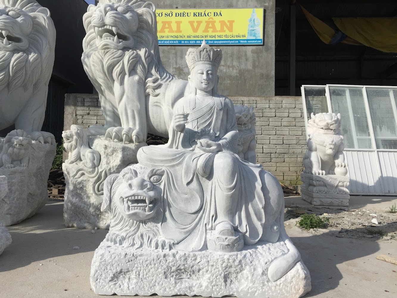 Non Nuoc Stone Carving Village