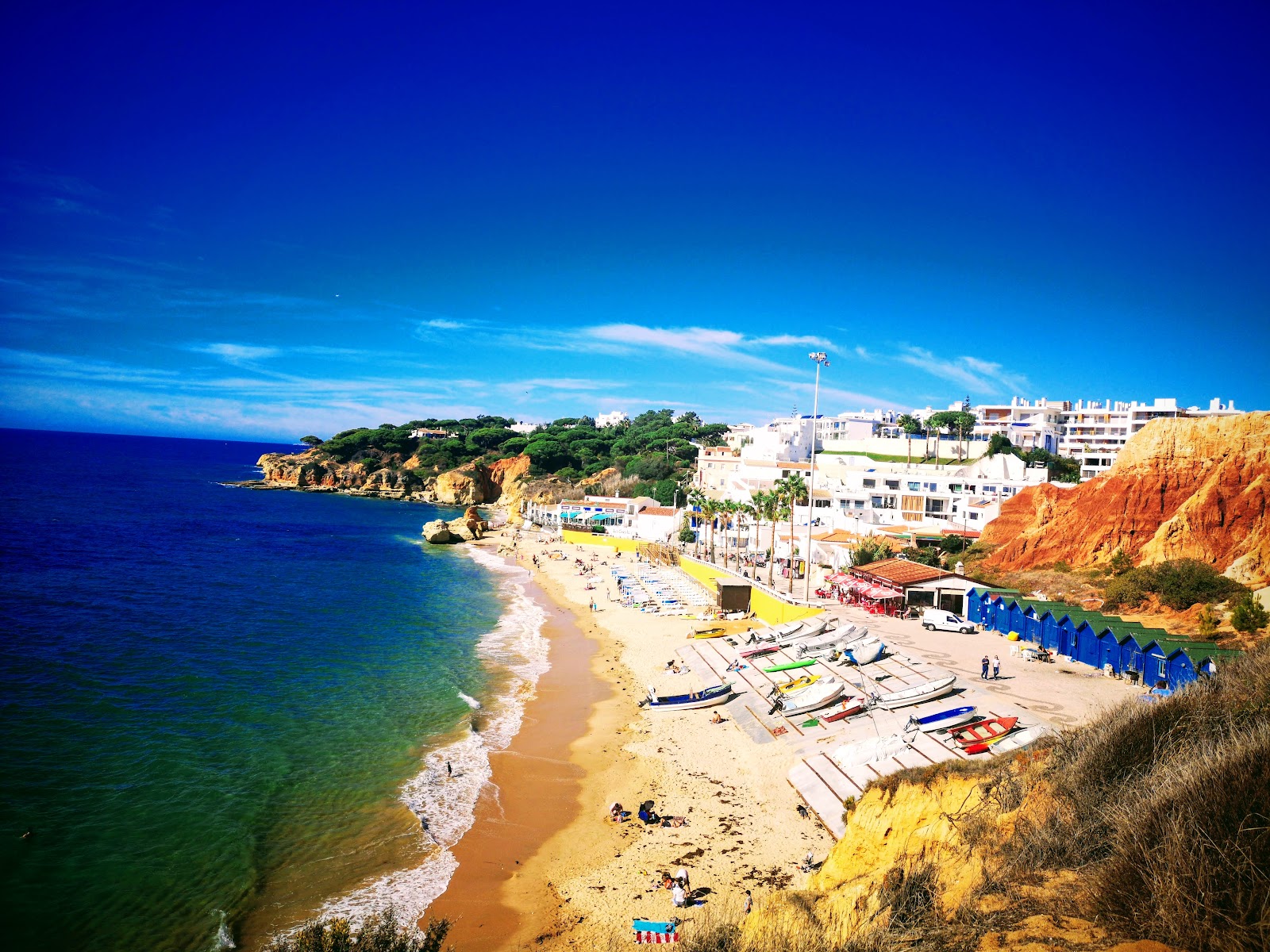 Olhos de Água Beach
