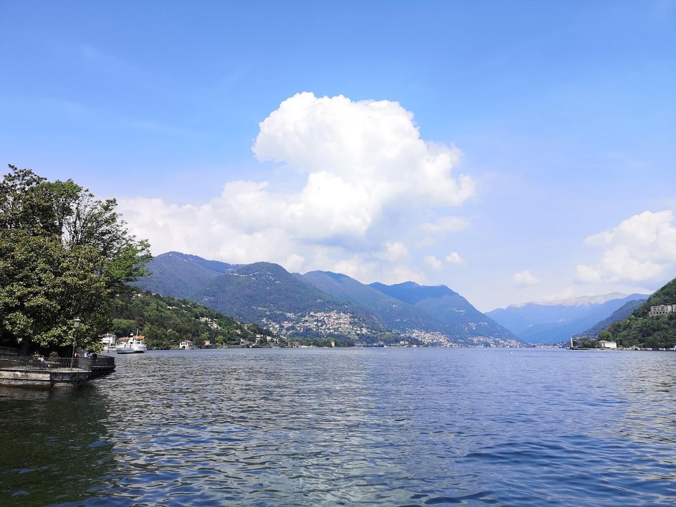 Passeggiata Lino Gelpi (Lakefront Promenade)