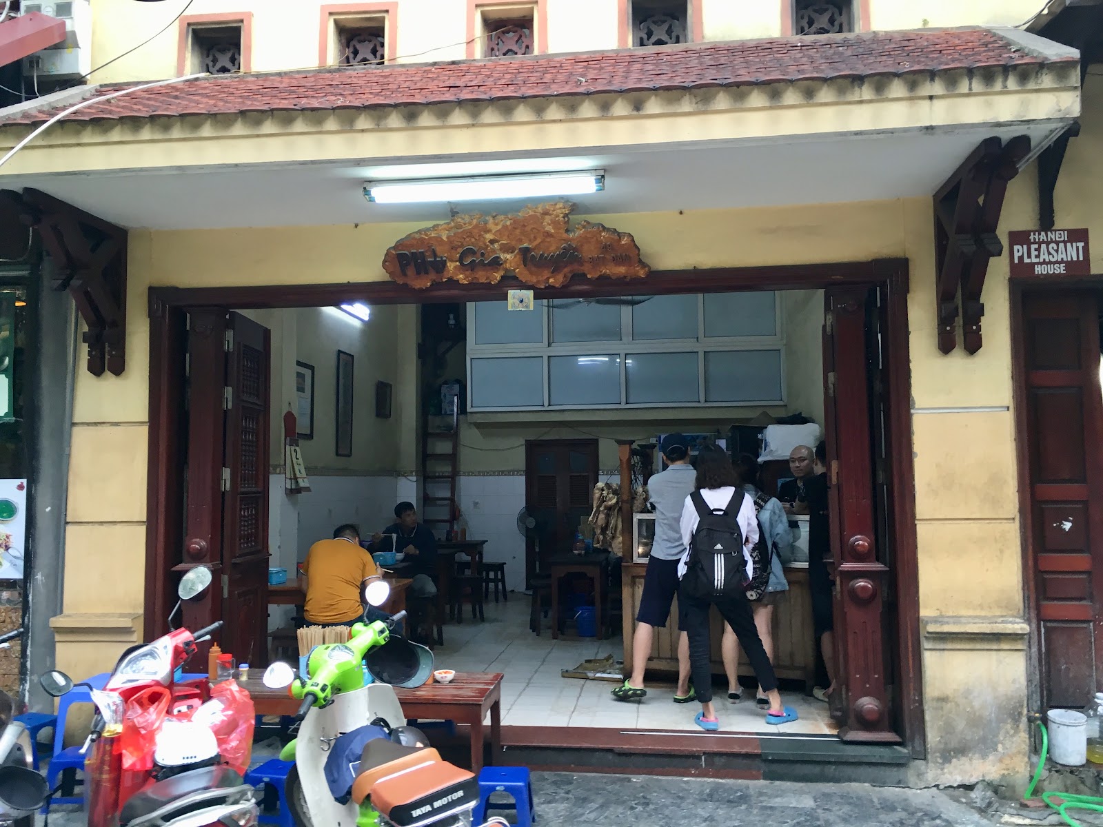 Phở Gia Truyền Bát Đàn