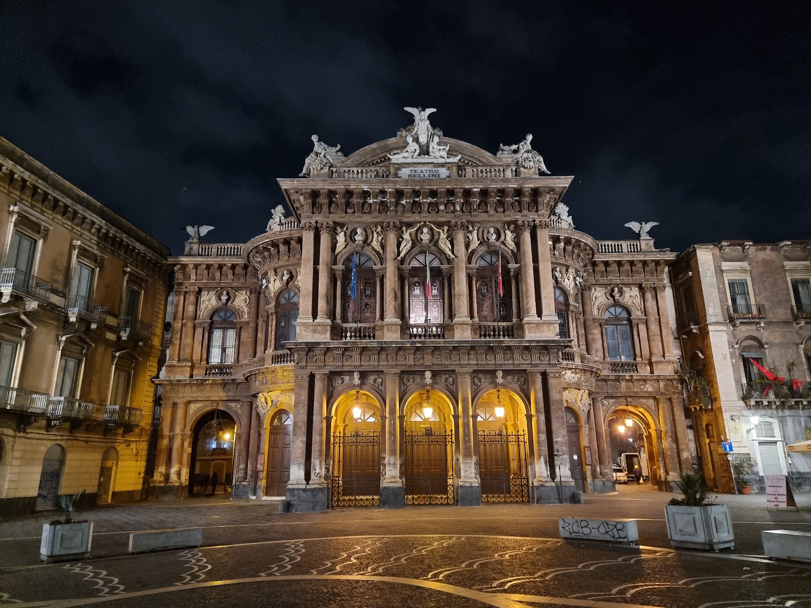 Piazza Vincenzo Bellini (Teatro Massimo Bellini)