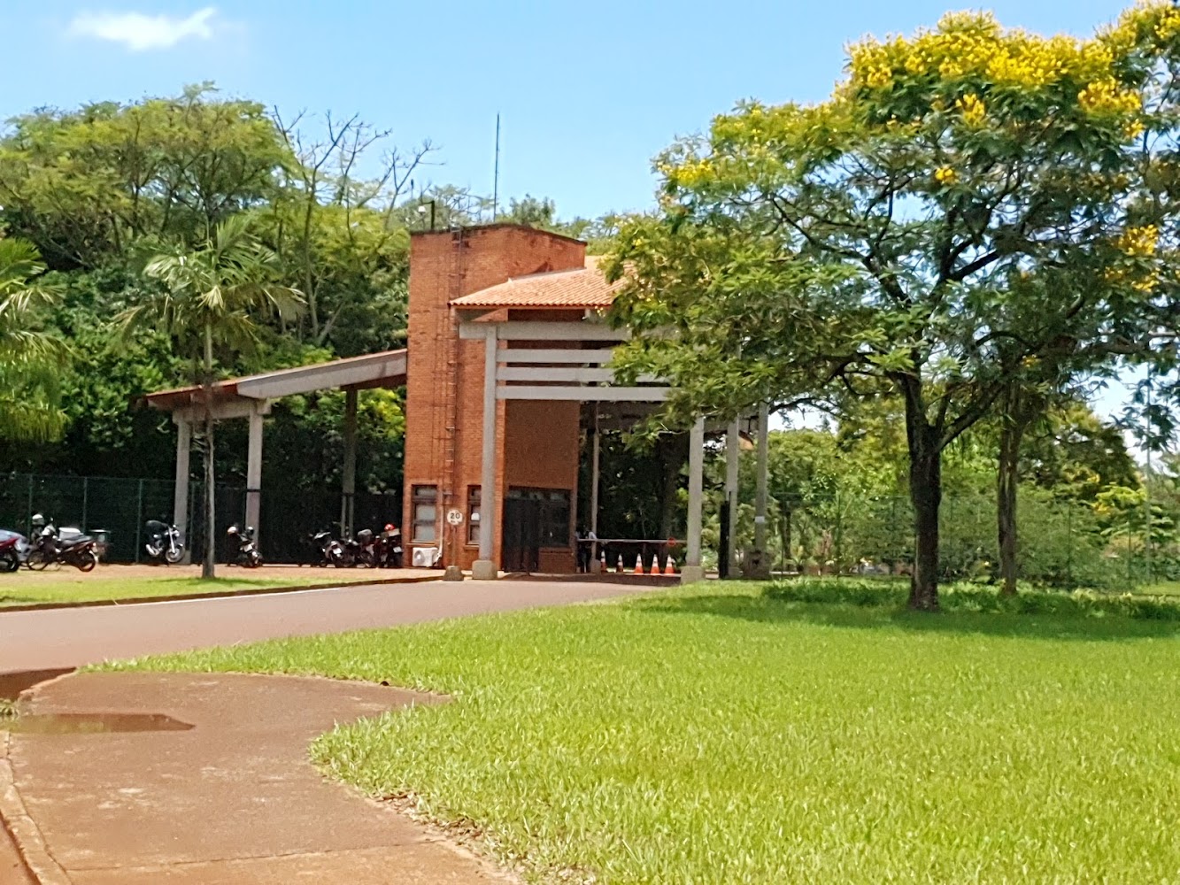 Refúgio Biológico Bela Vista