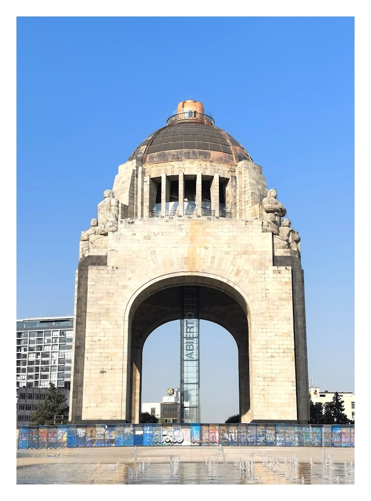 Monument to the Revolution