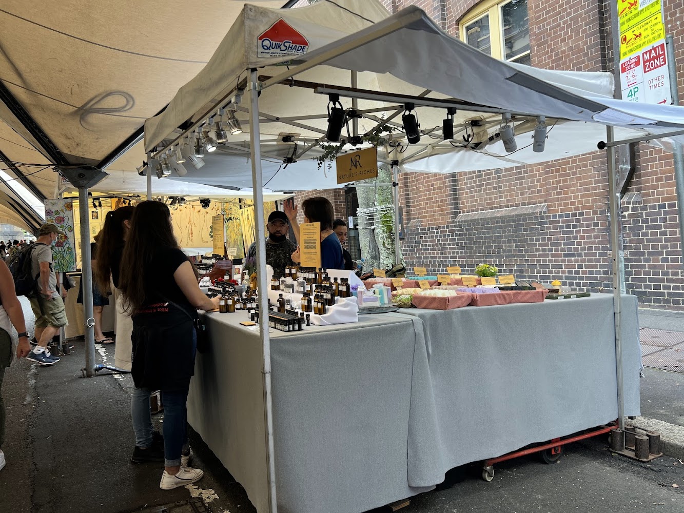 The Rocks Markets (weekend) / The Rocks area (weekday)