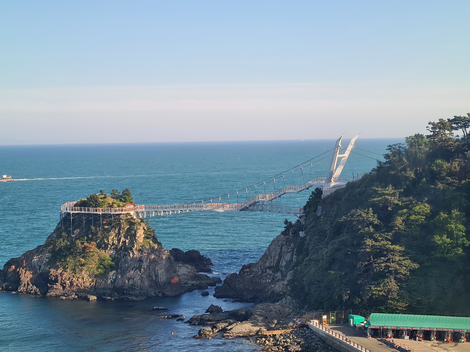 Songdo Yonggung Suspension Bridge