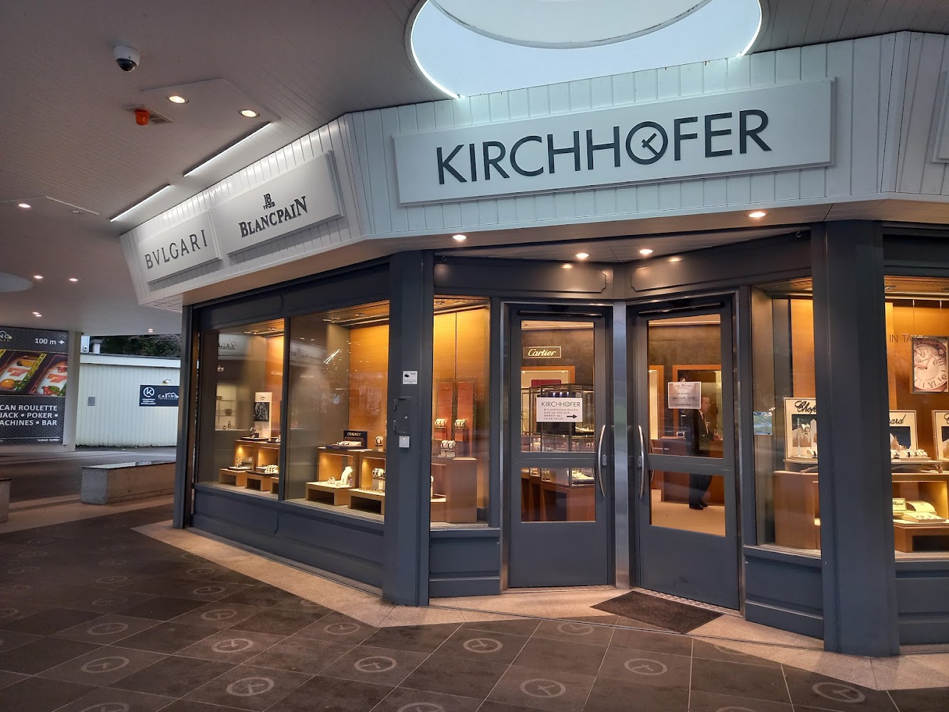 Souvenir & Watch Shop Kirchhofer