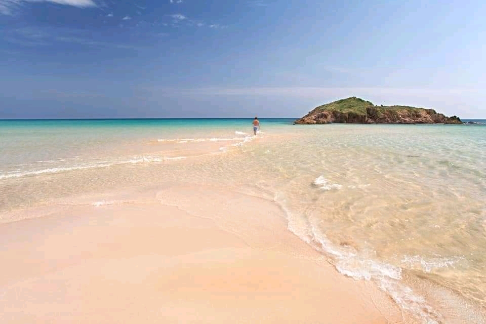 Su Giudeu Beach