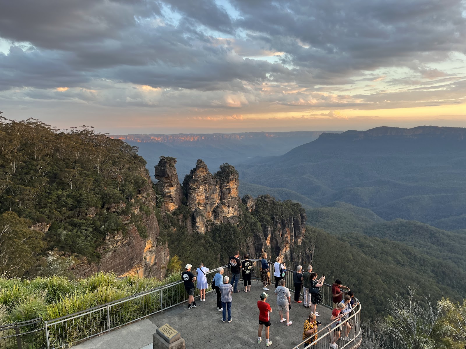 Three Sisters Echo Point
