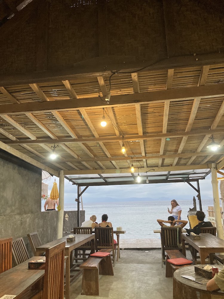 Warung Beach